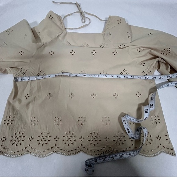 Gap Balloon Sleeve Eyelet Top - Picture 7 of 8